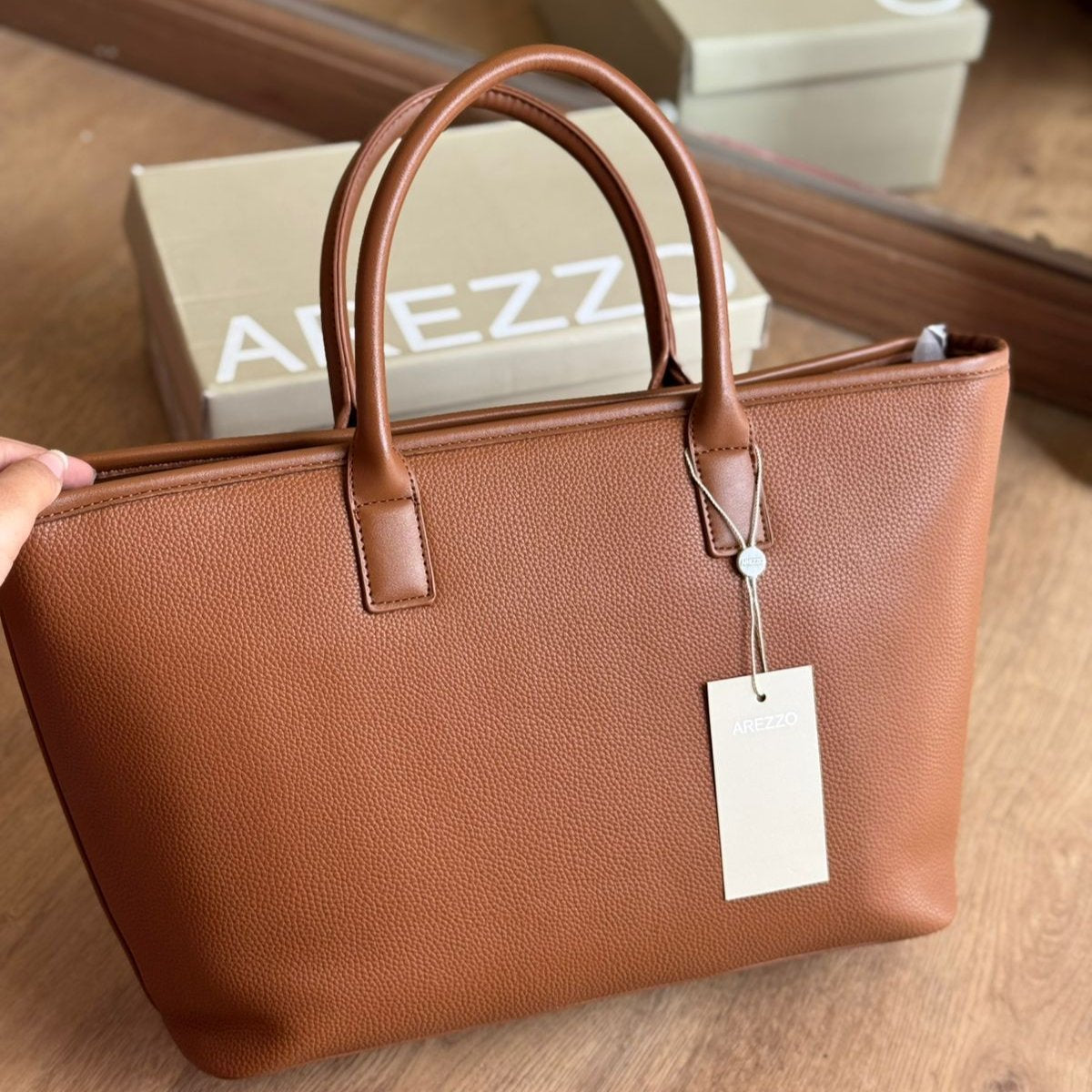 Bolsa Arezzo Preta com Nécessaire Removível
