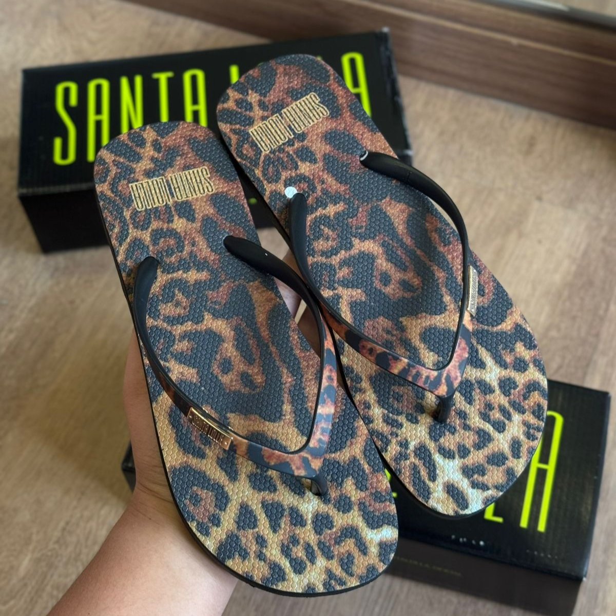 Chinelo Santa Lolla Flip Flop Borracha