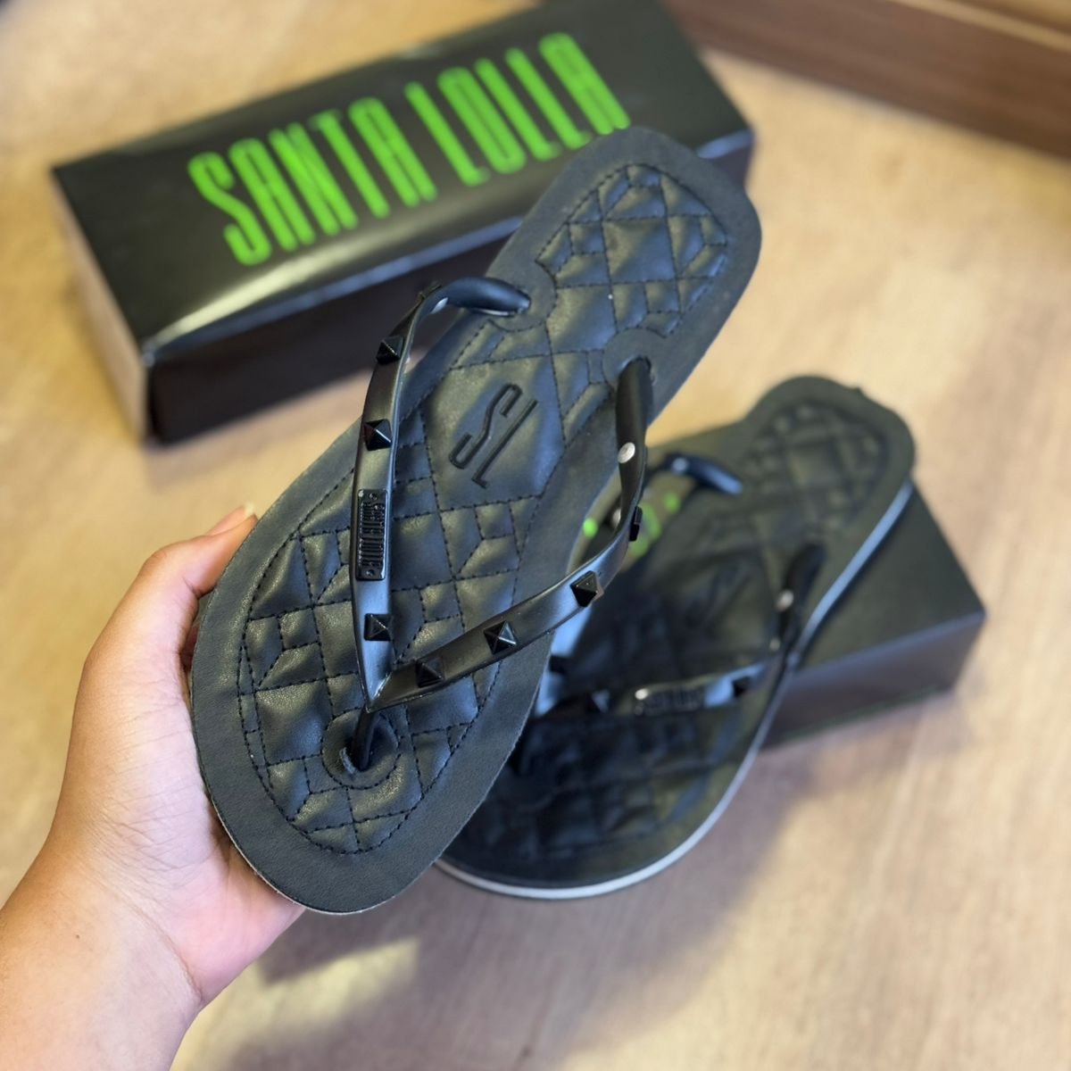 Chinelo Santa Lolla Flip Flop