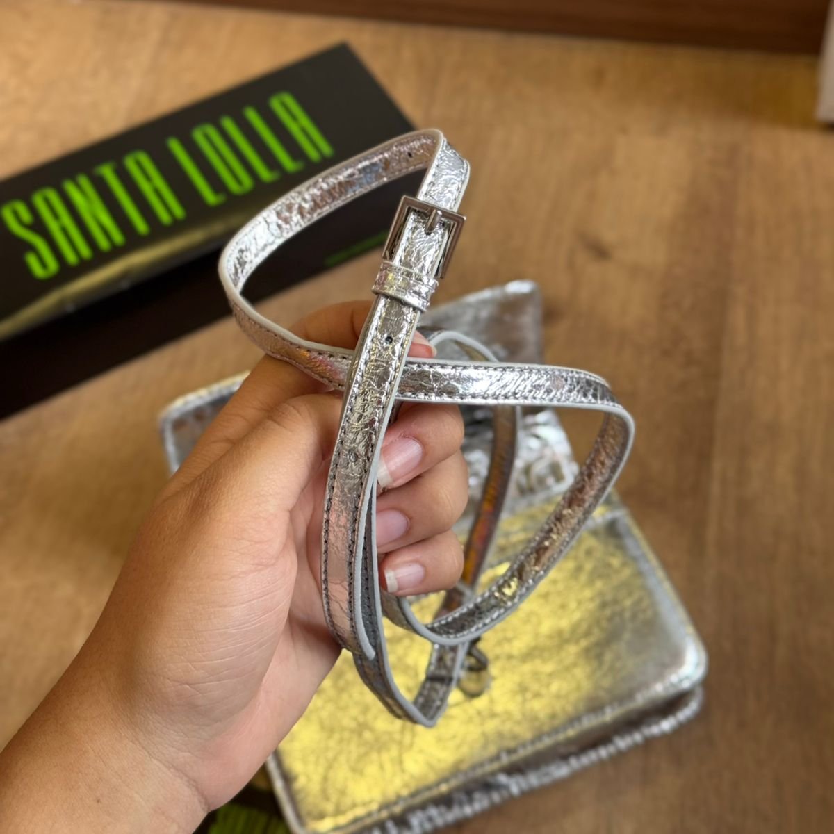 Bolsa Santa Lolla Metal Crinkle e Soft