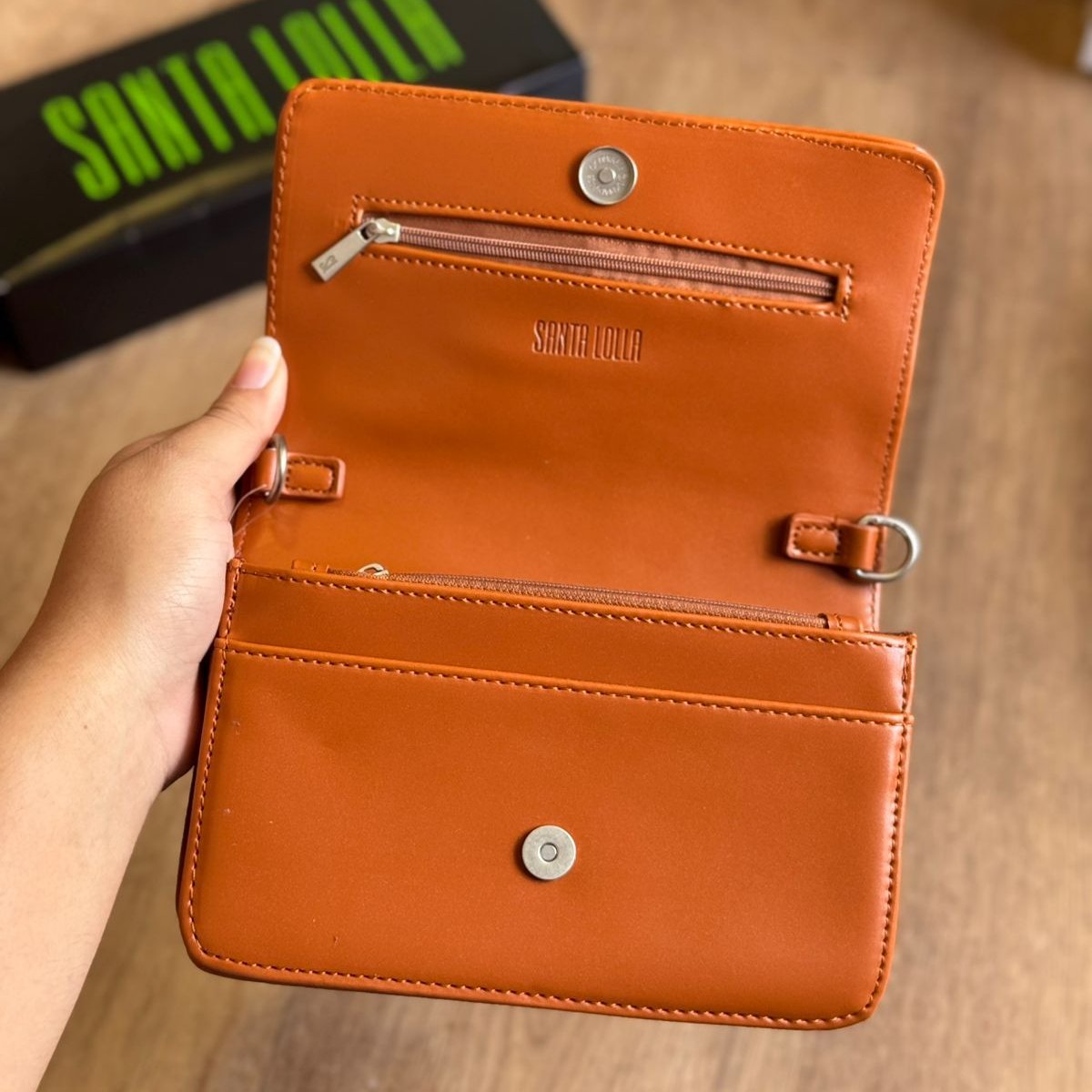 Bolsa Santa Lolla Metal Crinkle e Soft