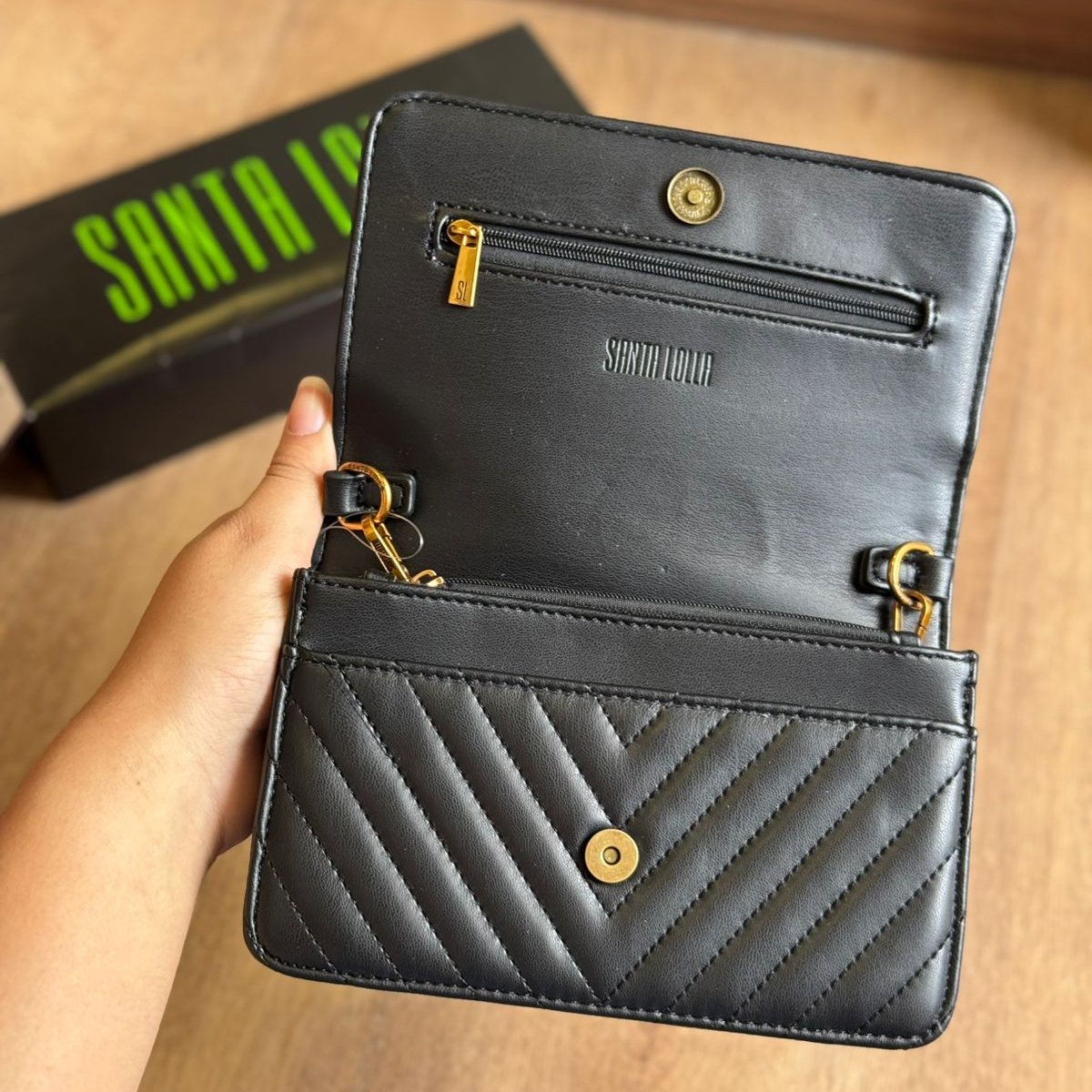 Bolsa Santa Lolla Metalizada Alça Transversal