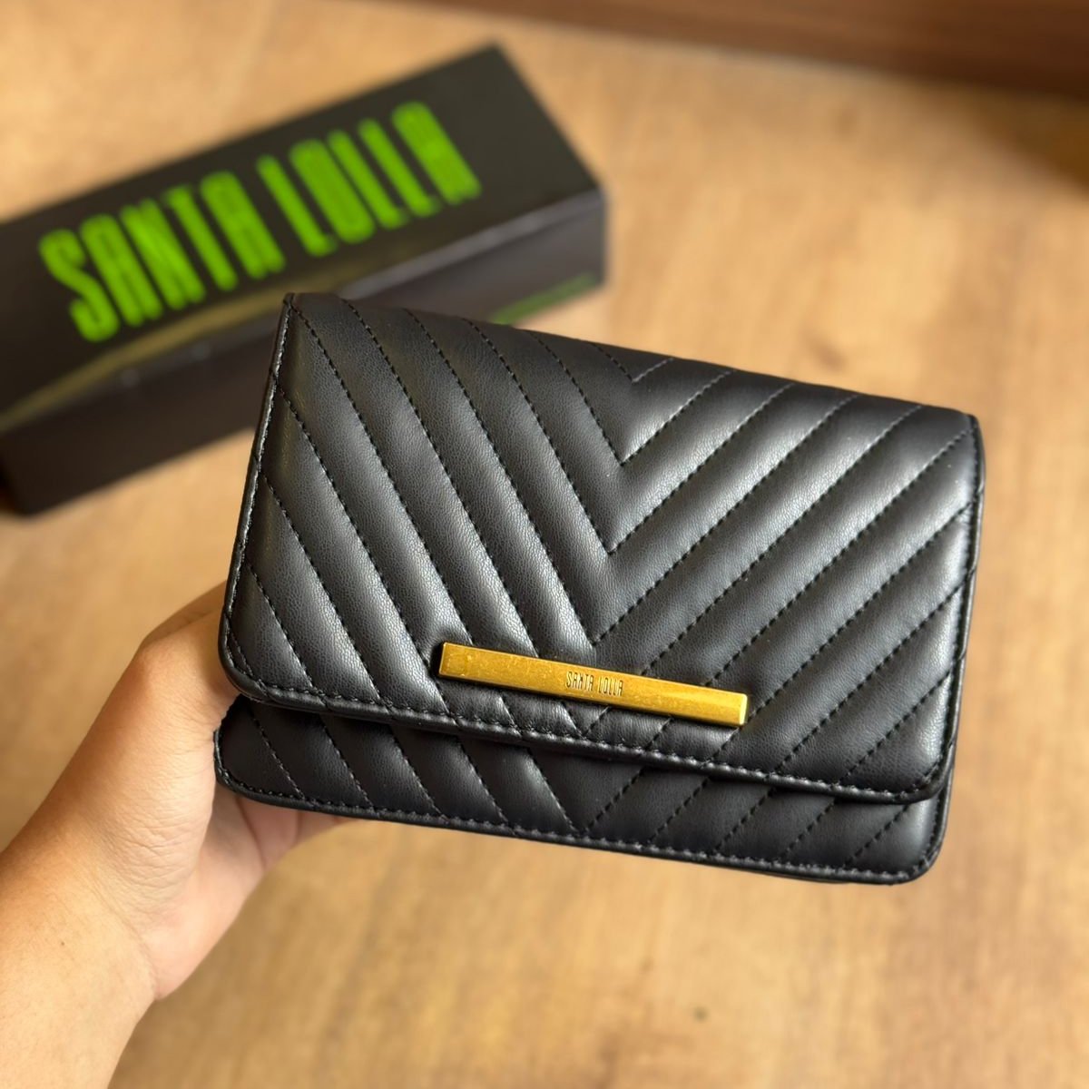 Bolsa Santa Lolla Metalizada Alça Transversal