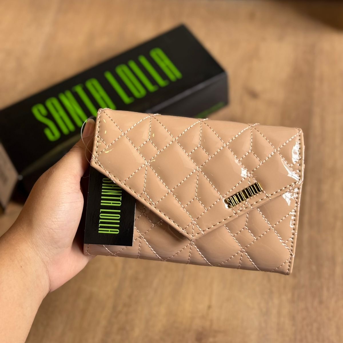 Bolsa Santa Lolla Carteira Transversal Metalizada e Verniz