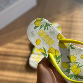 Chinelo de Dedo Arezzo Estampado