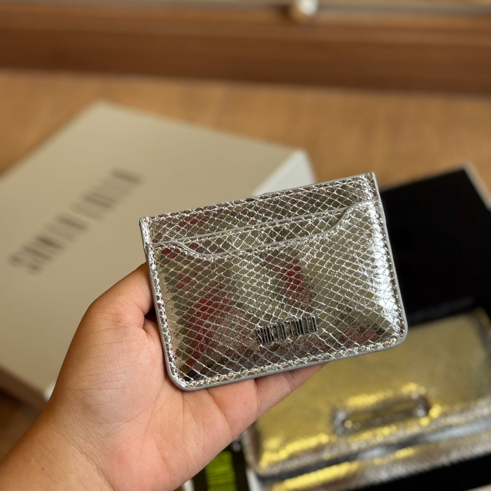 Clutch Santa Lolla Metalizado Cobra Alça De Mão