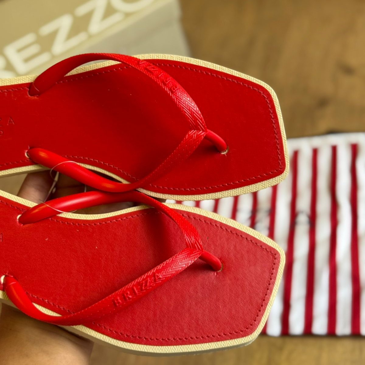 Chinelo Arezzo Rasteiro