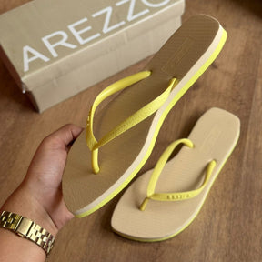 Chinelo de Dedo Arezzo Multicolorido Flash Bicolor Basics