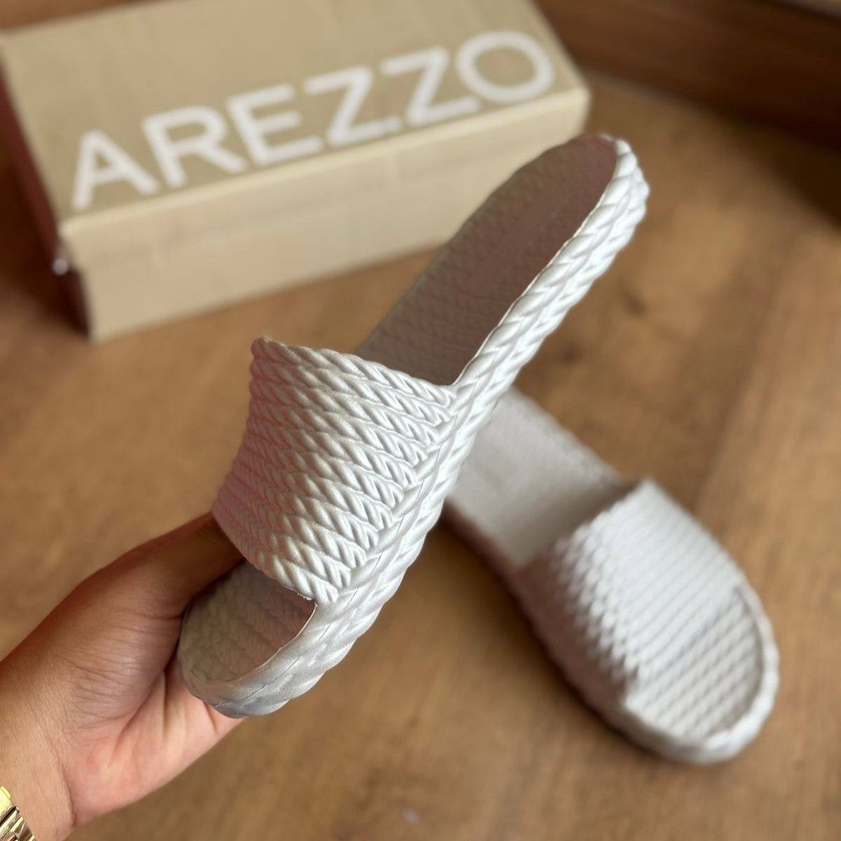 Chinelo Arezzo Slide Holográfico La Sirene
