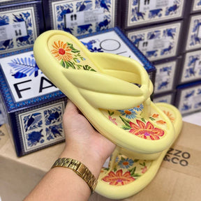 Sandália Farm Katita Tropical Amarelo