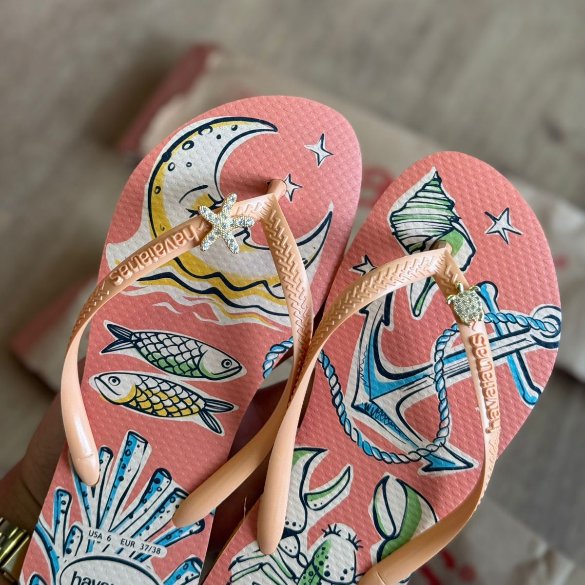 Havaianas Slim Super Fresh + Pin Tartaruga e Estrela do Mar - Imagem 2