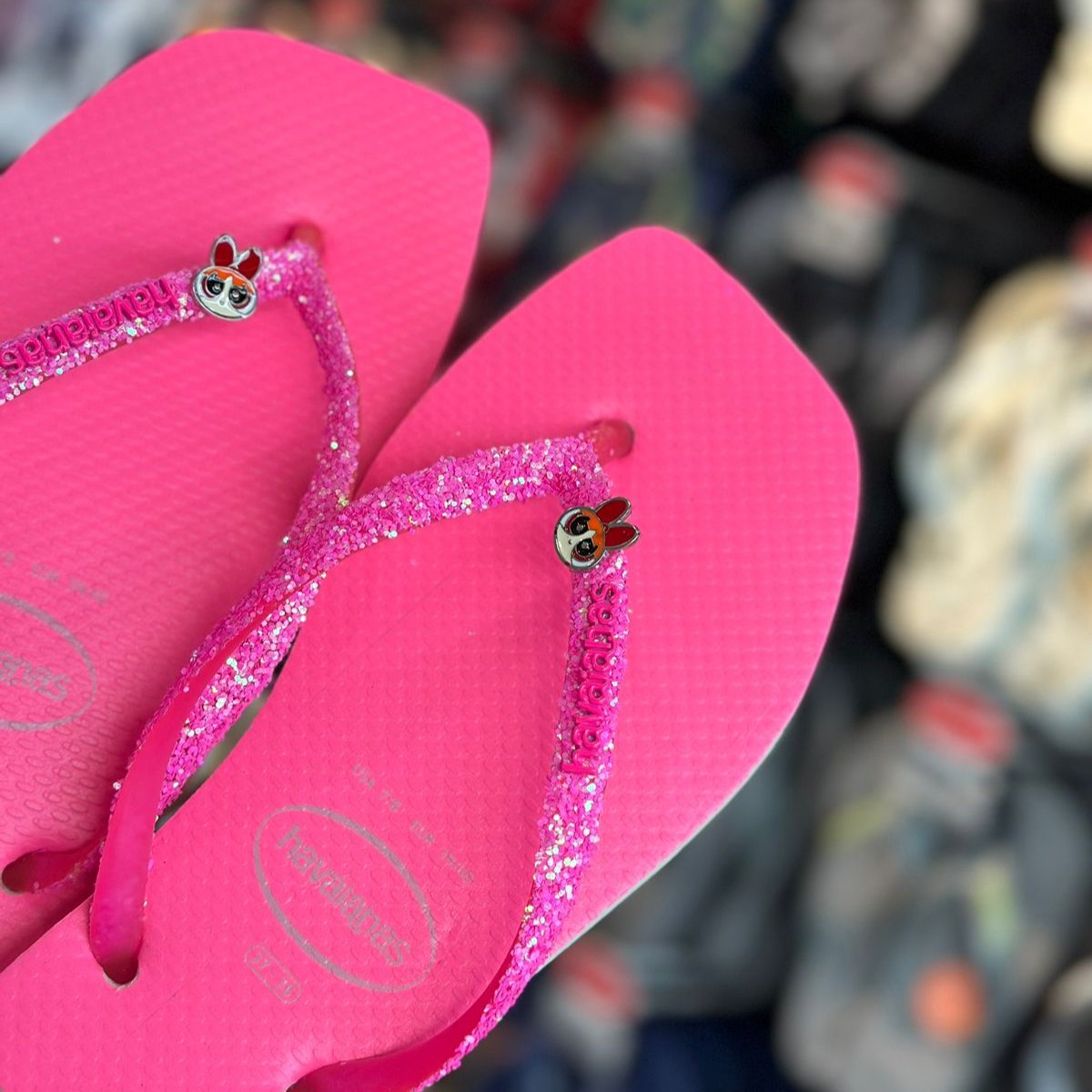 Havaianas Slim Square Glitter Neon + Pin Meninas Super Poderosas - Imagem 8