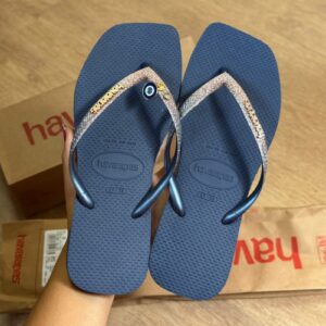 Havaianas Square Glitter + Pin Olho Grego e Ponto de Luz